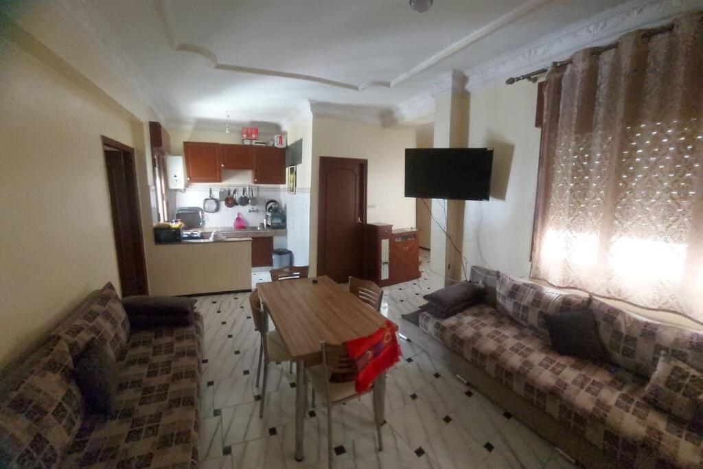 Appartement Au Centre De Tanger Nejma Exterior foto